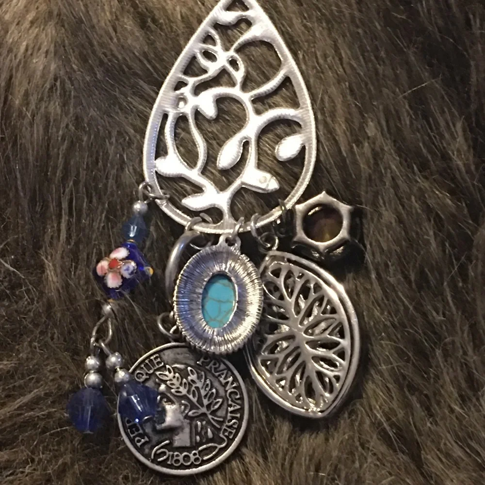 Vintage repurpose salvaged estate gem keychain